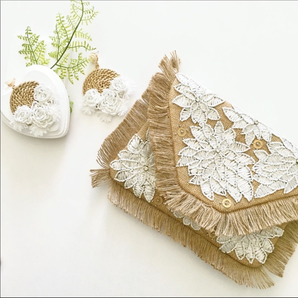 Straw Clutch Bag with White  Crochet Detail - Picture 2 of 6